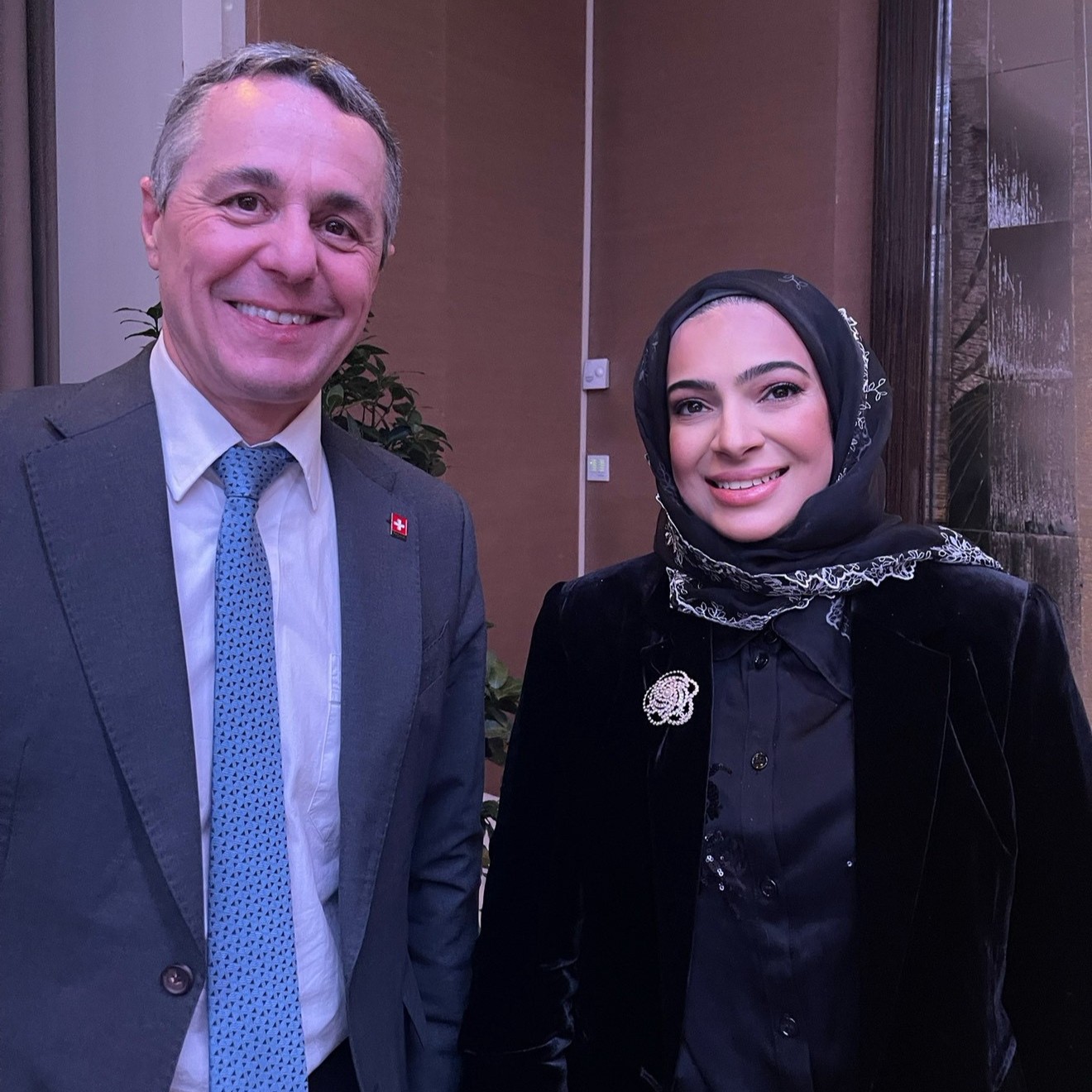 Lubna Qassim with former Swiss President and current Foreign Minister Ignazio Cassis