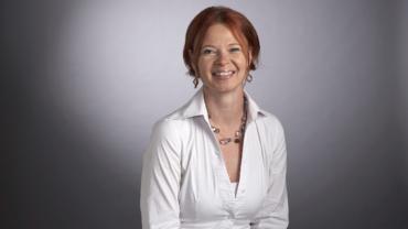 headshot of Eve Chaurand